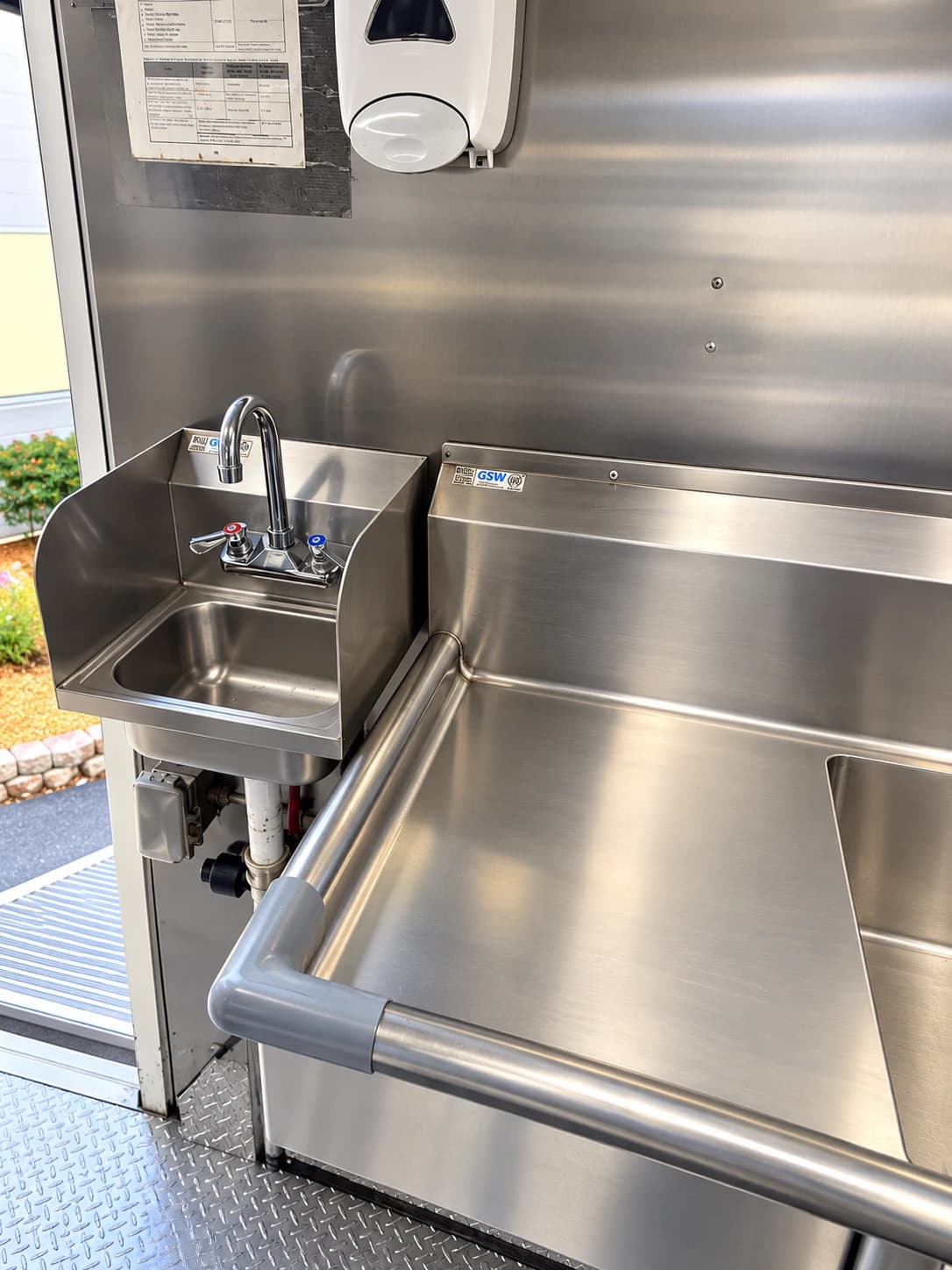 26 ft Baby Bulk Kitchen, photo 5