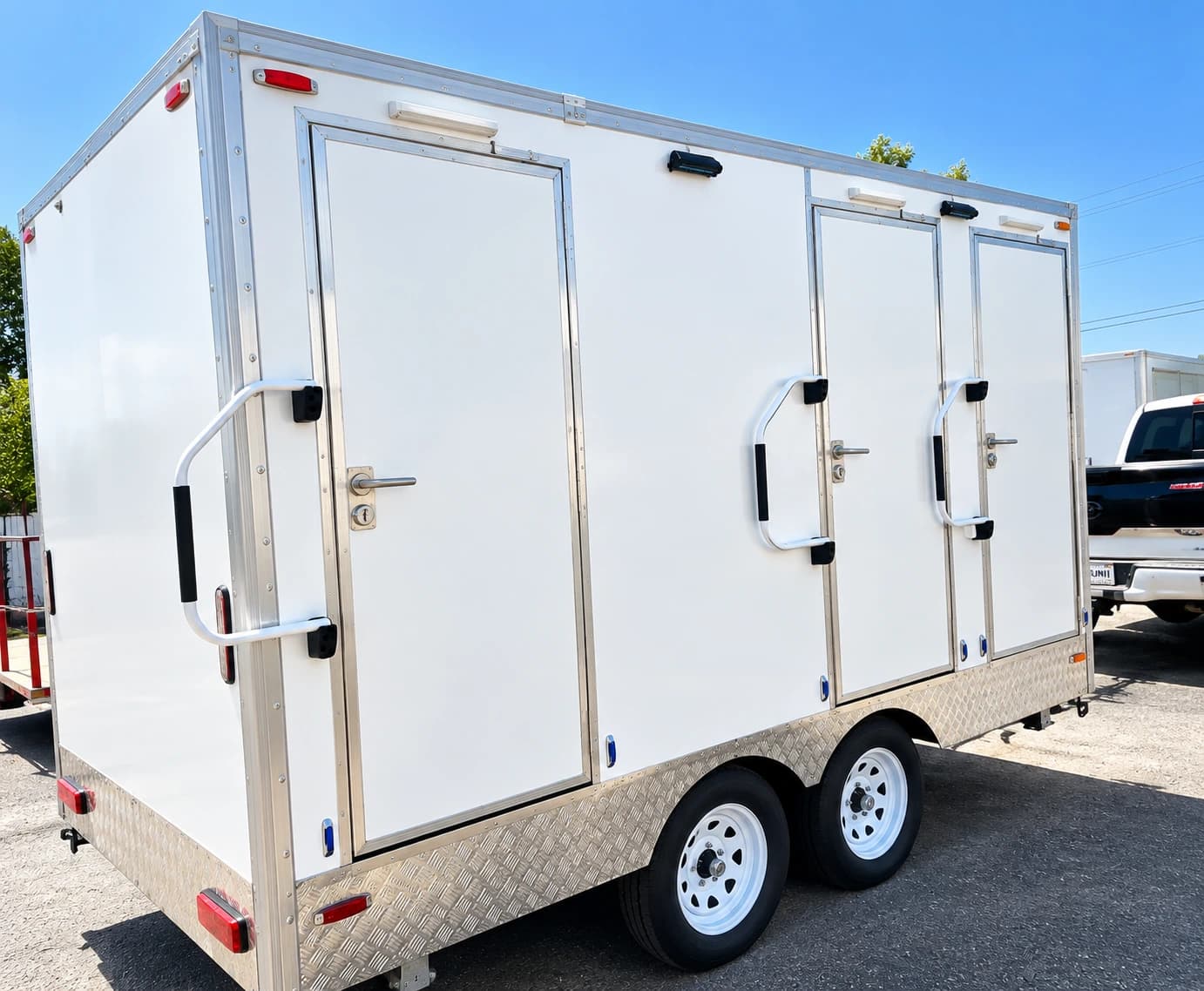 Shower and restroom combination trailer for rent in Kent County, DE