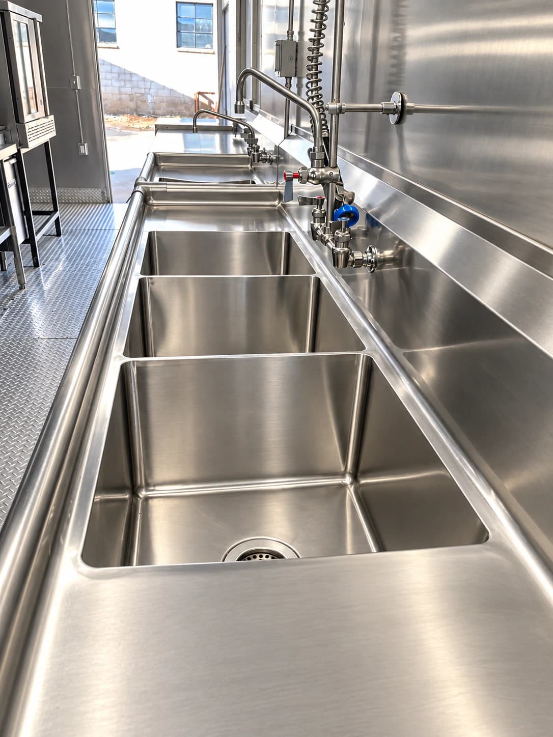 28 ft Mobile Kitchen, photo 5