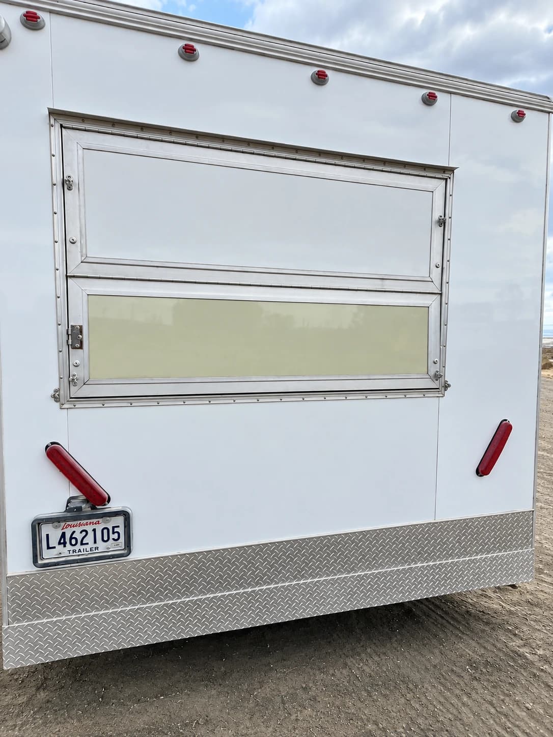 24 ft Mobile Kitchen, photo 2