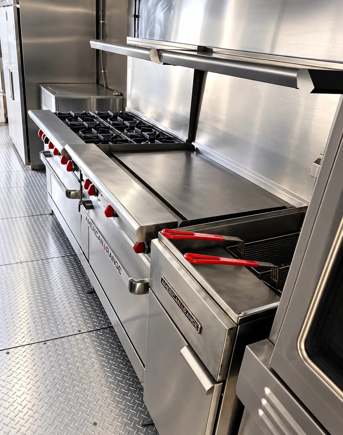 38 ft mobile kitchen trailer with range, griddle and fryer